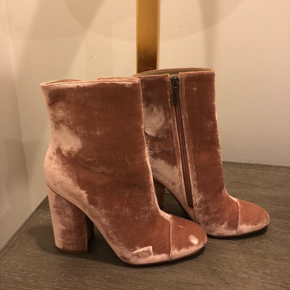 Velvet boots